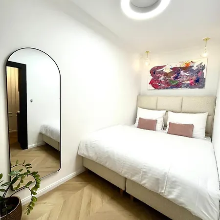 Luxury Modern With Balcony - Near Center Apartmán Bratislava
