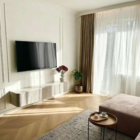 Luxury Modern With Balcony - Near Center Bratislava