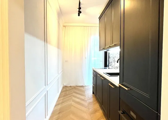 Luxury Modern With Balcony - Near Center Appartement *